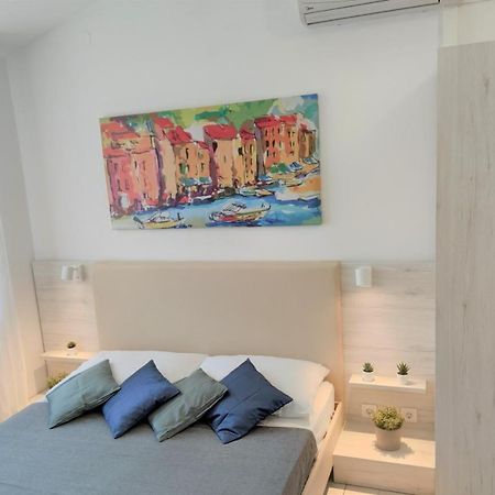 Apartments Riba Vis Extérieur photo