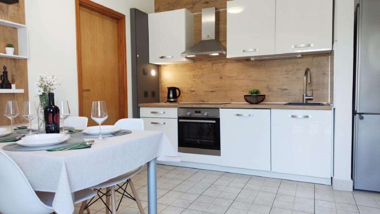Apartments Riba Vis Extérieur photo