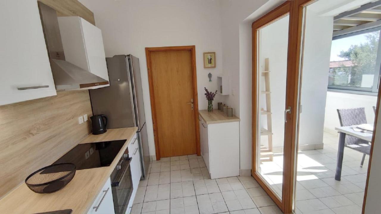 Apartments Riba Vis Extérieur photo