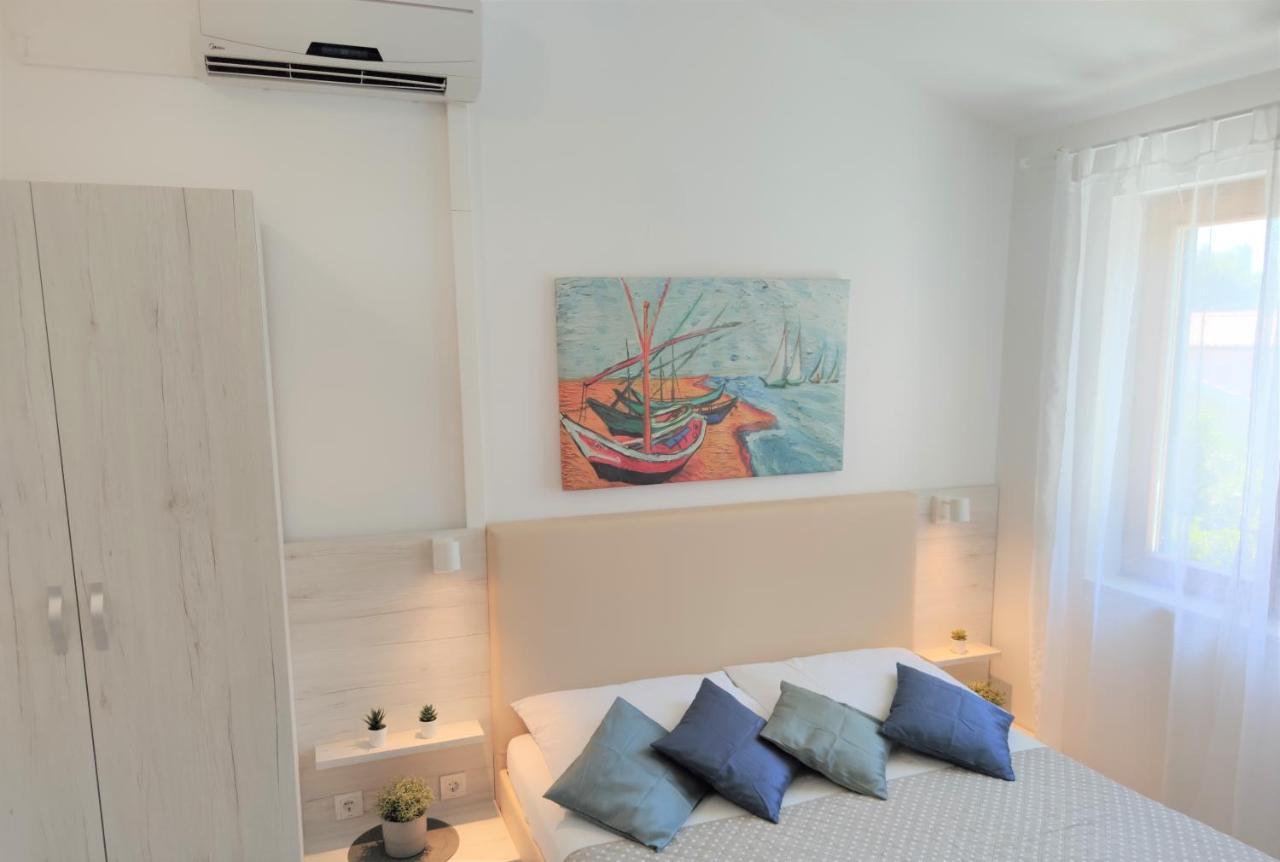 Apartments Riba Vis Chambre photo