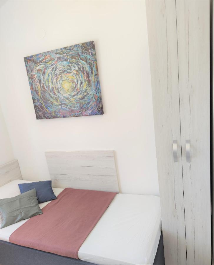 Apartments Riba Vis Chambre photo